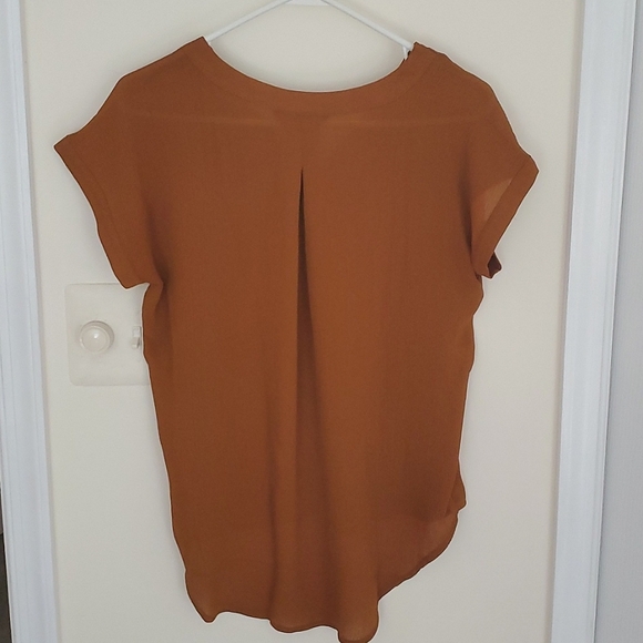 Vera Wang Mustard Blouse - Picture 2 of 5